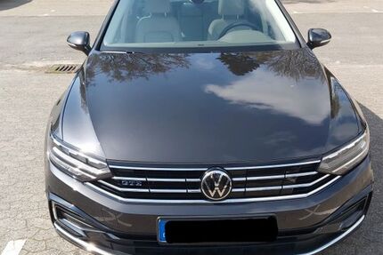 VW Passat Variant