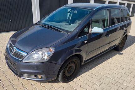 Opel Zafira 222.000 km 1.350 € Küps 96328