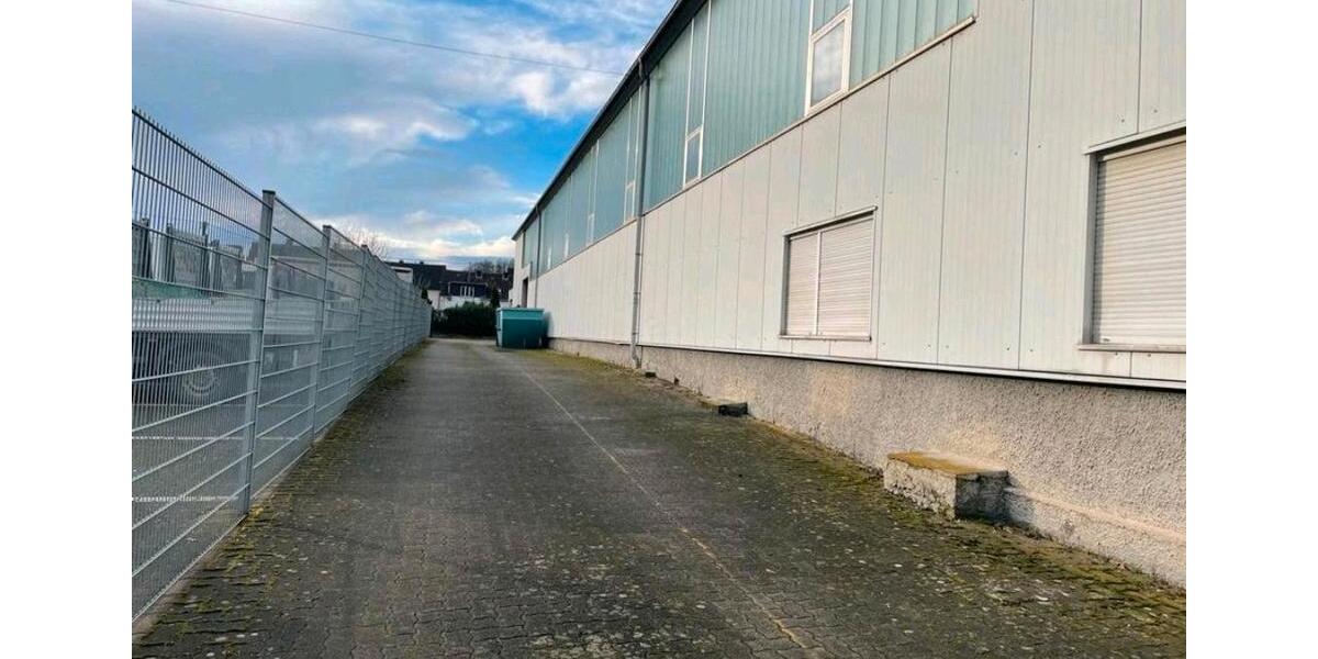 Lennestadt Grevenbrück Lagerhalle 400 qm zimmer