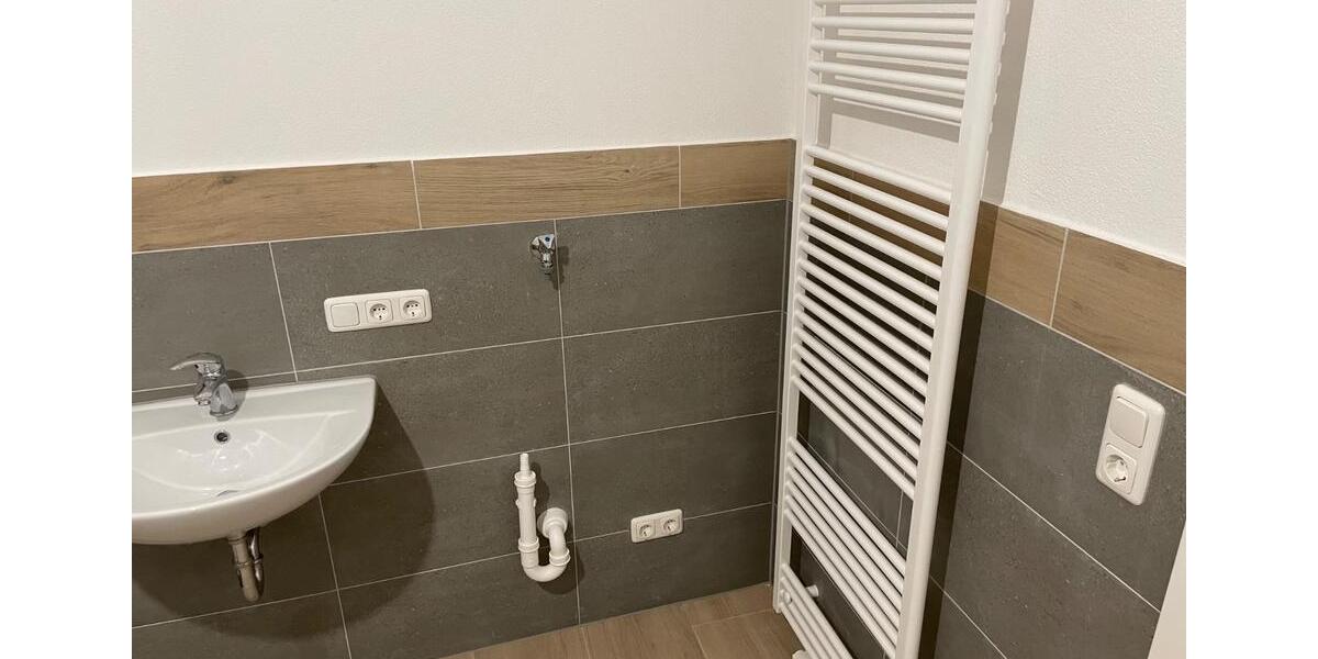 Etagenwohnung Osterhofen - 2 Zimmer, 92 m&sup2;, 828&euro; | Angebot:24867773