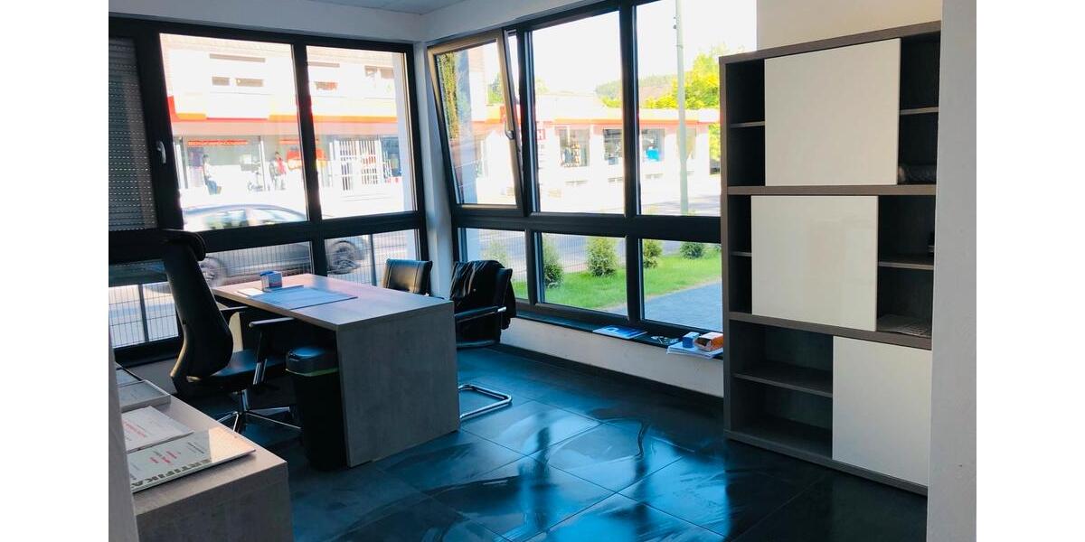 Gewerbeobjekt Gummersbach Berstig Süd - 2.200&euro; | Angebot:24613004