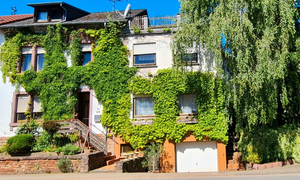 Doppelhaushälfte Mettlach - 9 Zimmer, 175 m&sup2;, 129.000&euro; | Angebot:26979738