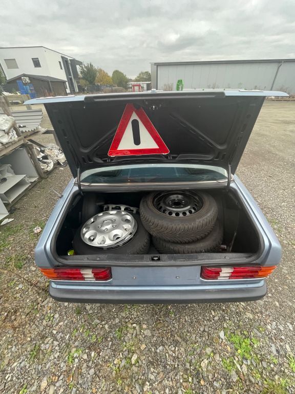Mercedes-Benz 190 254.260 km 8.000 € Mendig 56743