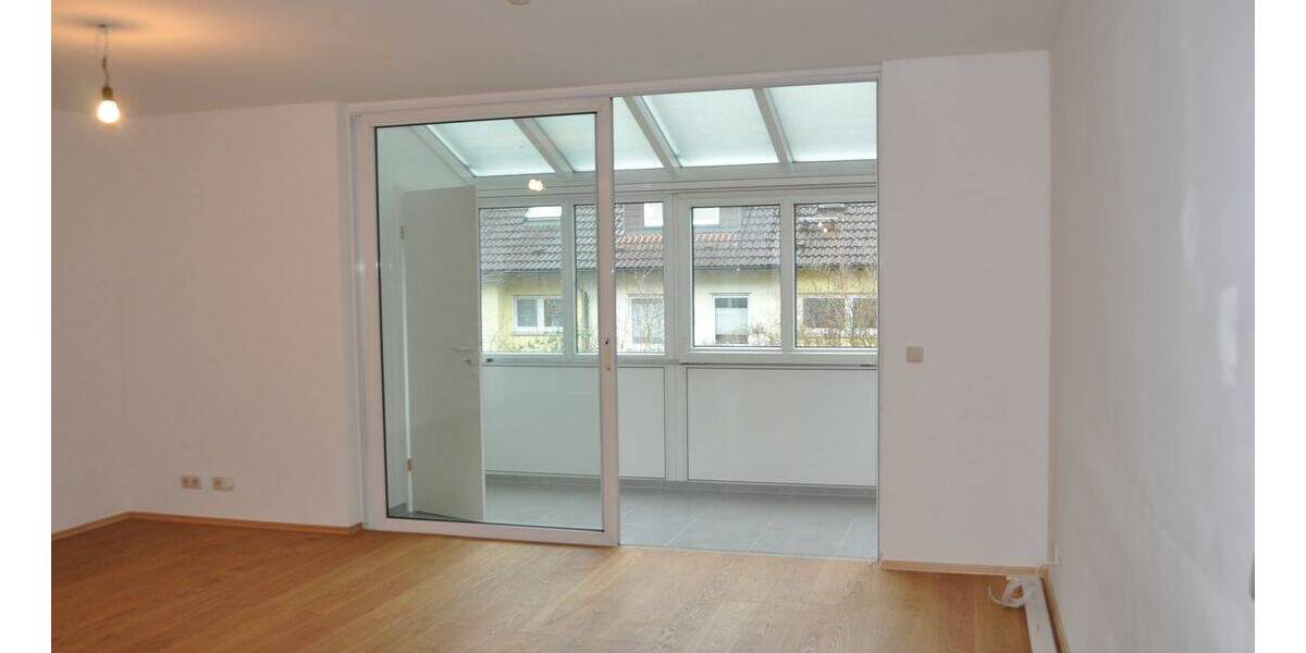 Etagenwohnung Aschaffenburg Innenstadt - 2 Zimmer, 81 m&sup2;, 899&euro; | Angebot:26909110