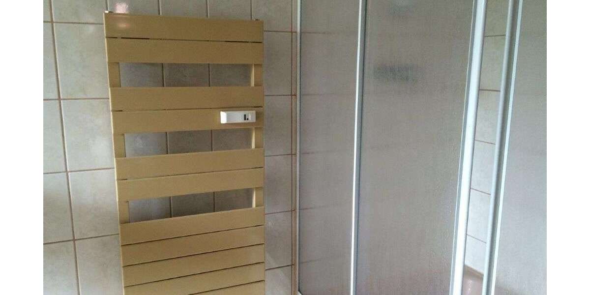 Hier können 1-2 Familien wohnen, 6,5-Zimmer, in sehr ruhiger Lage von Krölpa - Maisonettenwohnung Krölpa b. Pößneck | Angebot:27273446