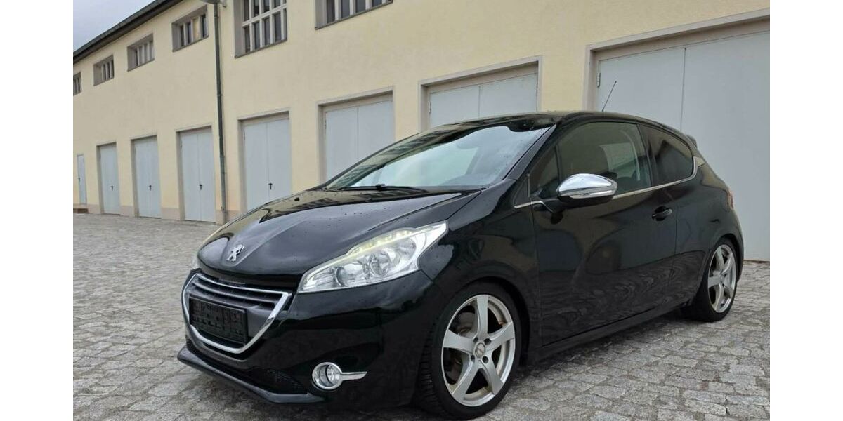 Peugeot 208 120.000 km 4.490 &euro; Frankenberg 09669