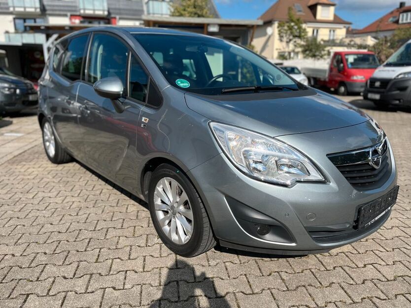 Opel Meriva 116.000 km 3.990 € München 81825