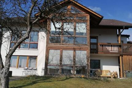 Haus Tiefenbach - 7 Zimmer, 270 m&sup2;, 1.450&euro; | Angebot:25442072