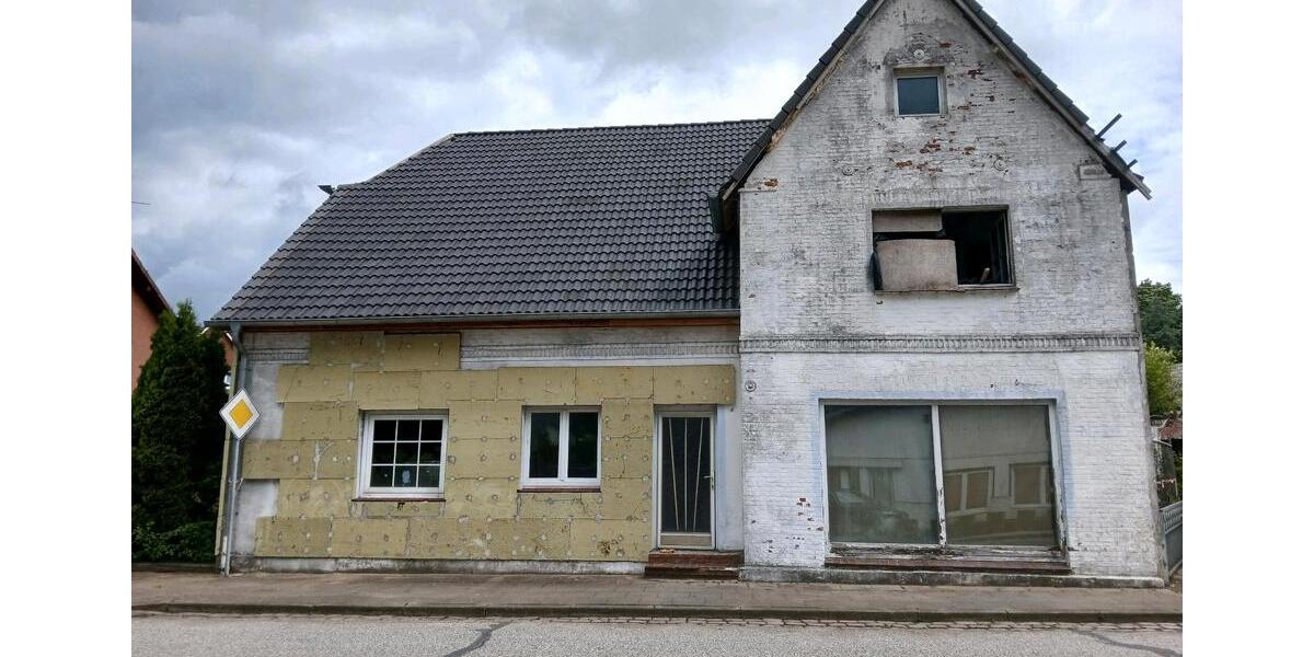 Mehrfamilienhaus, Wohnhaus Itzehoe - 28 Zimmer, 360 m&sup2;, 170.000&euro; | Angebot:25944094