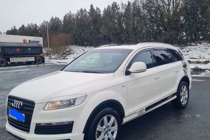 Audi Q7 250.000 km 8.490 &euro; Großschirma 09603