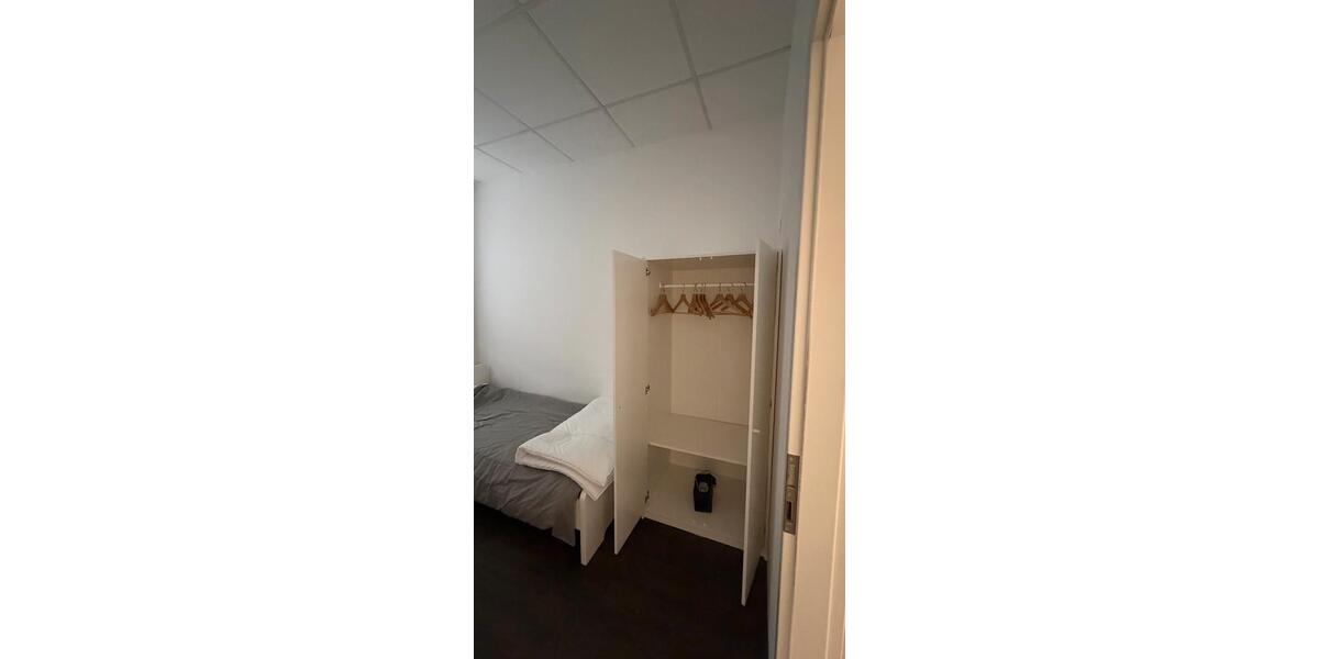 Erdgeschoßwohnung München Nymphenburg - 1 Zimmer, 10 m&sup2;, 500&euro; | Angebot:26610699