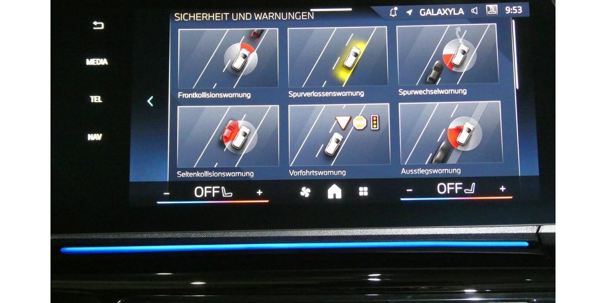BMW X1 20d xDrive x-Line AHK,360°,HUD,Ledersportsitze 21.200 km 41.990 &euro; Landshut 84030