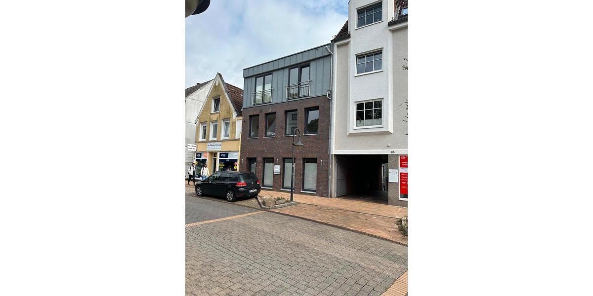 Einfamilienhaus Schleswig - 9 Zimmer, 257 m&sup2;, 2.250&euro; | Angebot:26458911