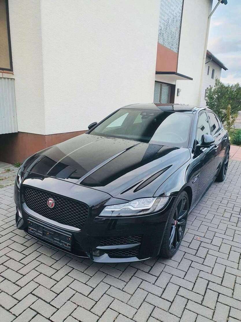 Jaguar XF 100.000 km 19.200 € Brühl 68782