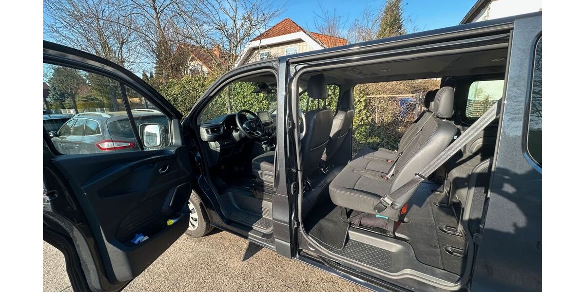 Nissan NV300 65.300 km 23.700 &euro; Berlin 10407