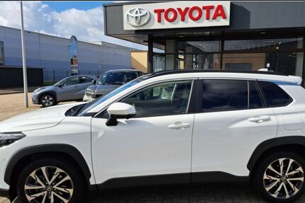 Toyota Corolla Cross 35.455 km 32.990 &euro; Sulingen 27232