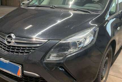 Opel Zafira 175.000 km 5.990 &euro; Frankfurt 65933