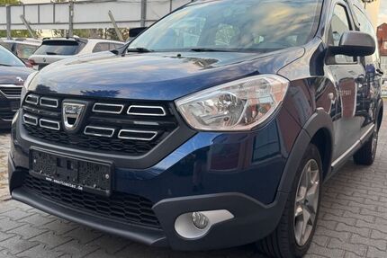 Dacia Dokker 69.696 km 8.990 &euro; Berlin 12351