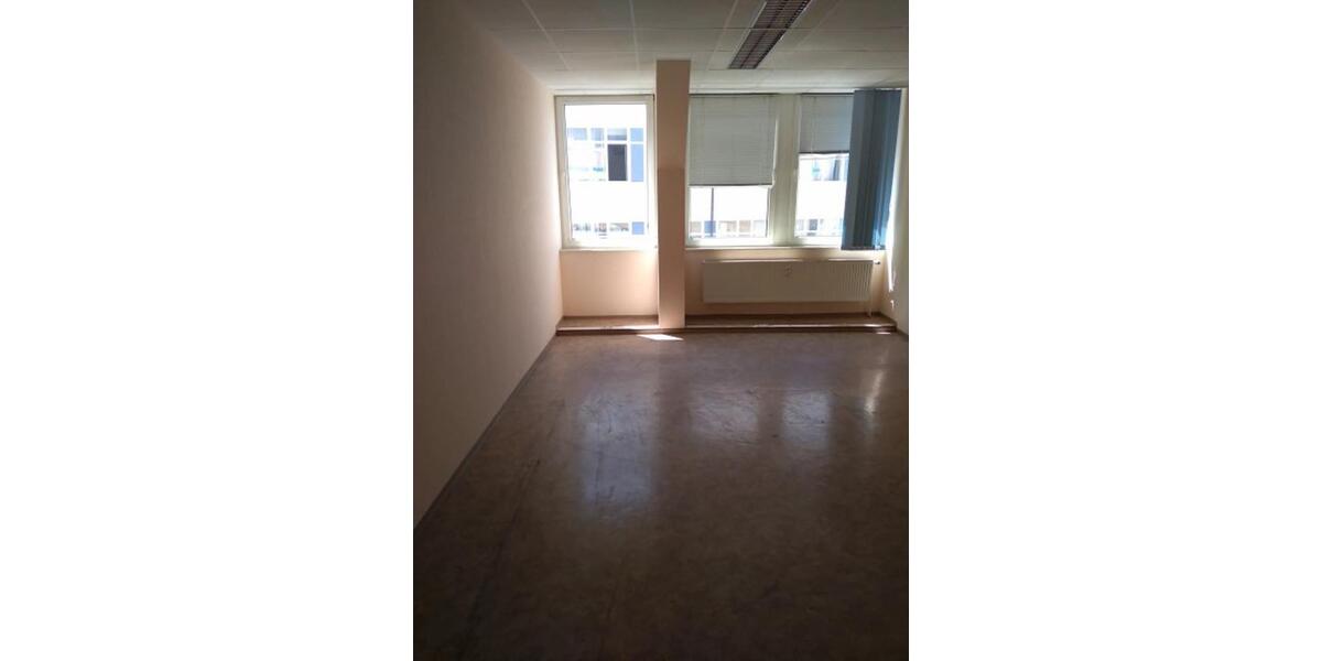 FINSTERWALDE: Helles OFFICE zur Miete im GewerbeEnsemble -OSCAR- in Nähe d. neuen Stadthalle zimmer
