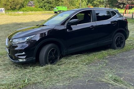 Nissan Qashqai 150.300 km 12.000 &euro; Grünebach 57520