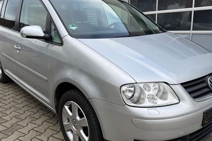 VW Touran 217.000 km 2.490 € Elchingen 89275