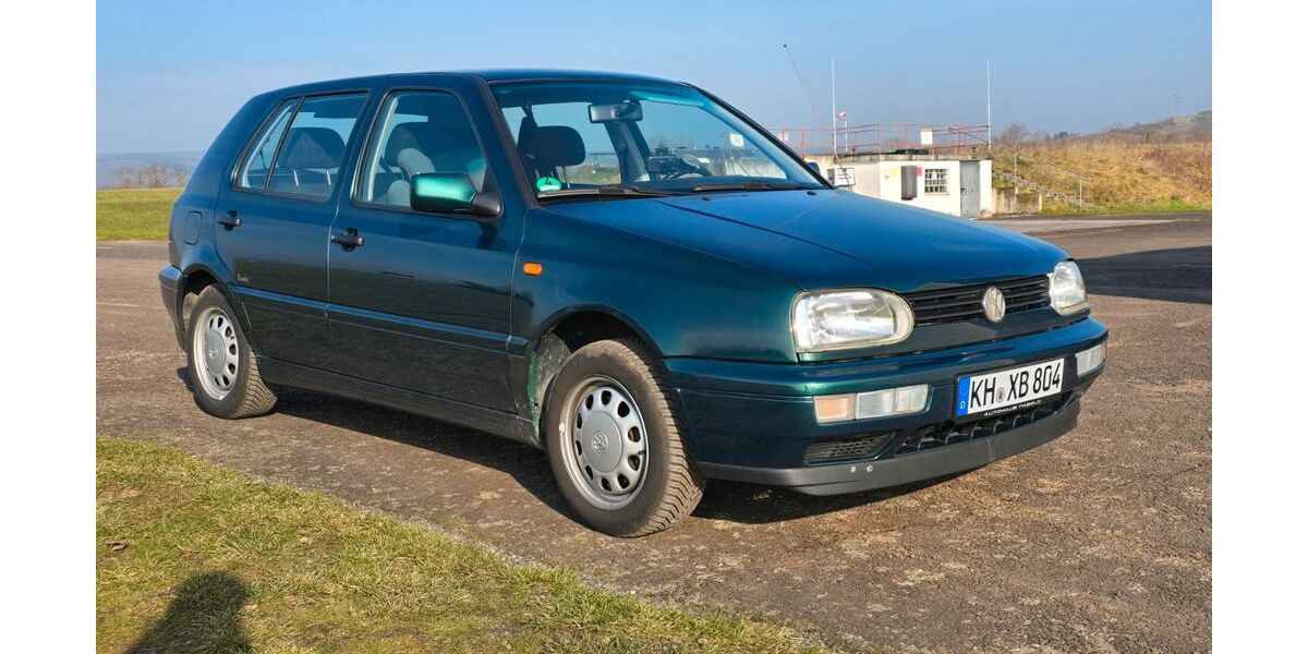VW Golf 82.000 km 4.490 &euro; Bad Sobernheim 55566