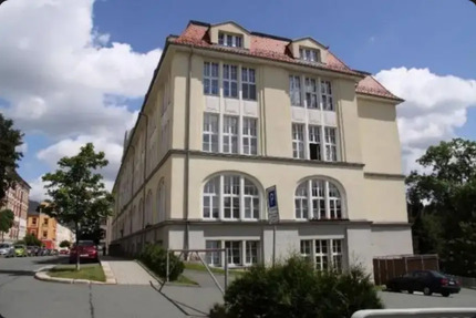 Einziehen & Wohlfühlen – gepflegte 2-Raum-Wohnung mit EBK-Möglichkeit zimmer