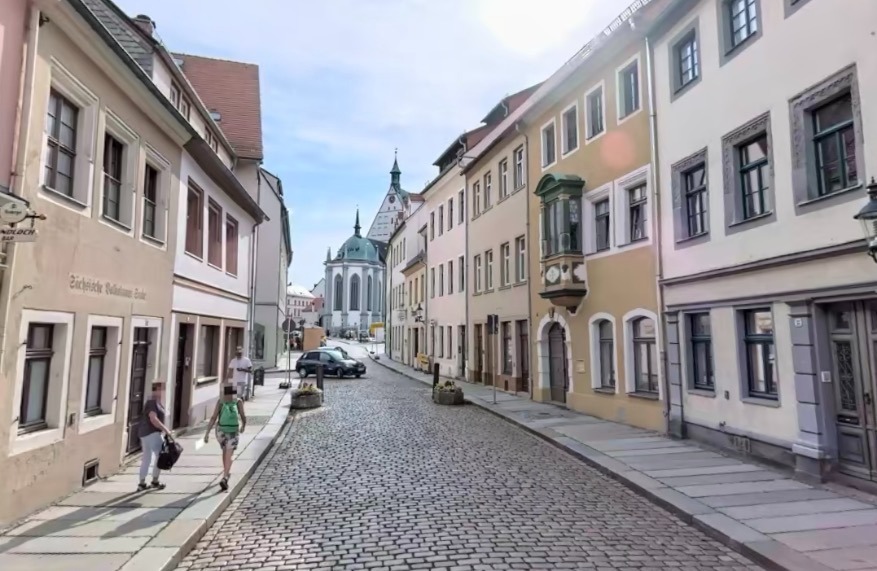 2 historische Häuser auf einem Grundstück - Reihenmittelhaus Freiberg | Angebot:26287498