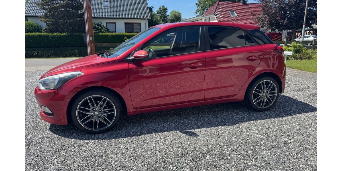 Hyundai i20 126.000 km 7.900 &euro; Böel 24401