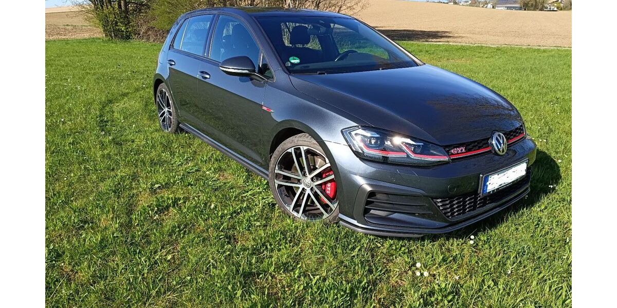 VW Golf 97.500 km 16.900 &euro; Tettenweis 94167