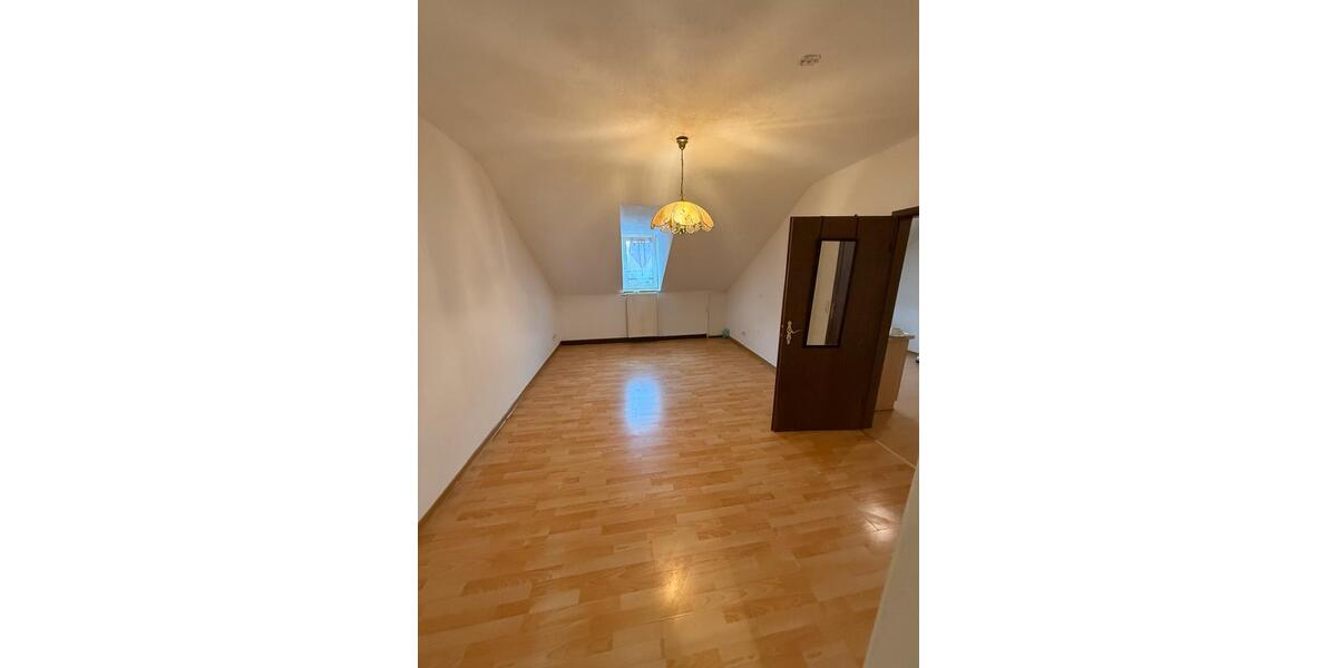 Etagenwohnung Neunkirchen - 3 Zimmer, 85 m&sup2;, 630&euro; | Angebot:26475452