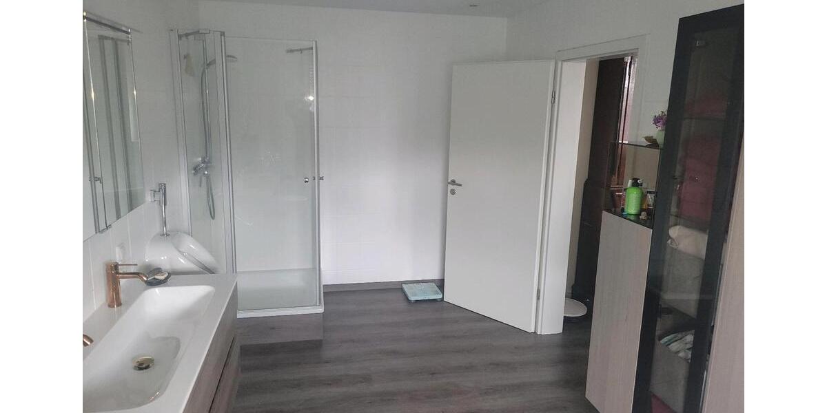 Dachgeschoßwohnung Ihlow - 2 Zimmer, 70 m&sup2;, 800&euro; | Angebot:25405113