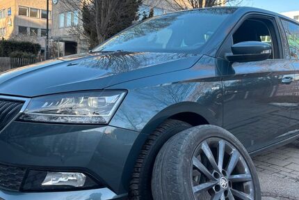 Skoda Fabia 125.500 km 8.440 &euro; Riemerling 85521