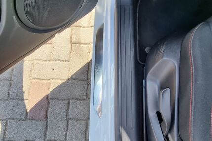 Seat Leon 159.000 km 5.999 € Güsten 39439