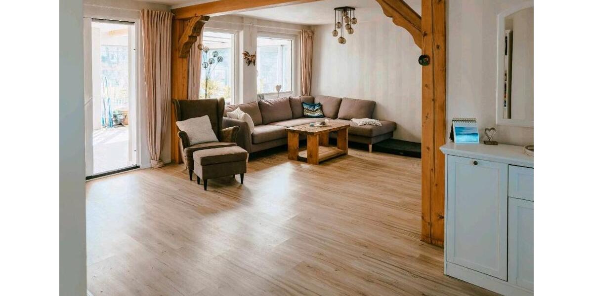 Einfamilienhaus Bispingen - 11 Zimmer, 250 m&sup2;, 589.000&euro; | Angebot:26300011
