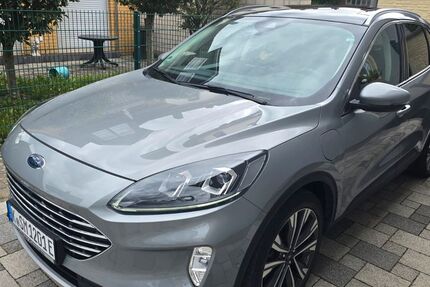 Ford Kuga 76.000 km 22.399 € Köln 50769