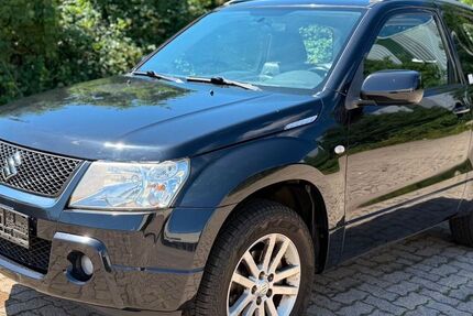 Suzuki Grand Vitara 178.000 km 3.900 &euro; Hannover 30179