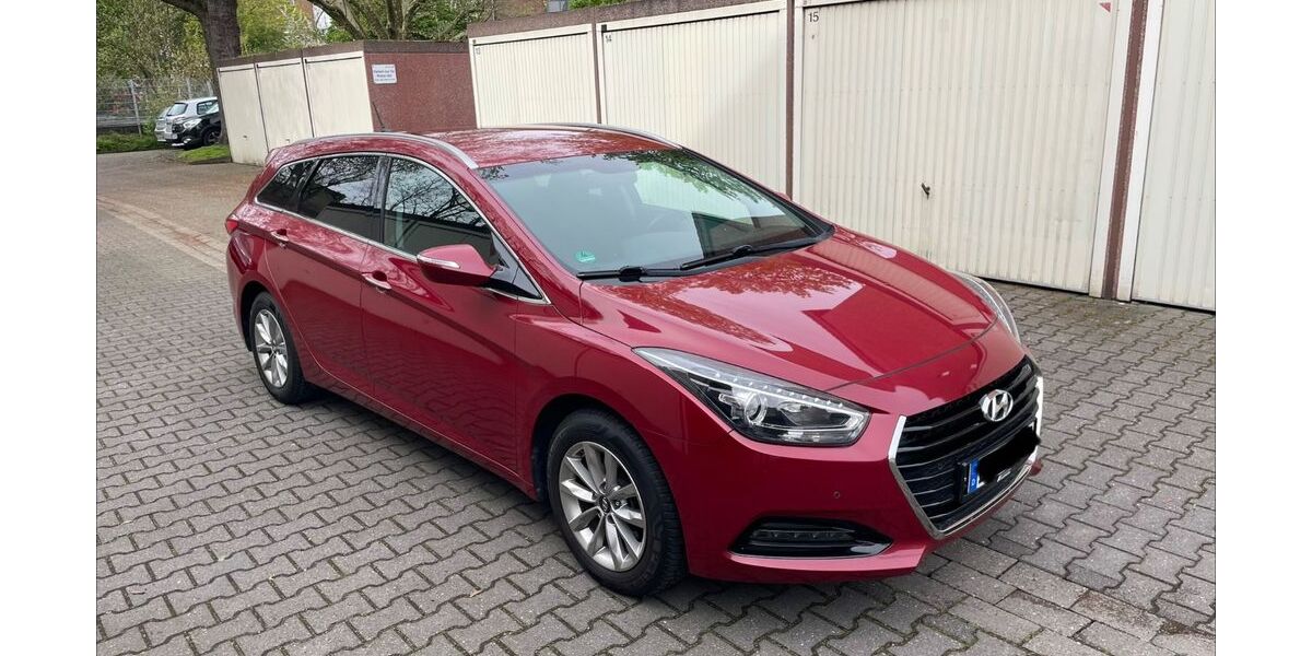 Hyundai i40 109.000 km 9.990 &euro; Duisburg 47166