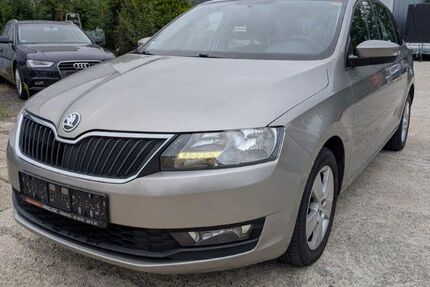 Skoda Rapid 85.773 km 8.490 € Radebeul 01445