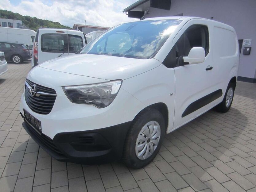 Opel Combo 91.000 km 10.900 € Erbach/ODW 64711