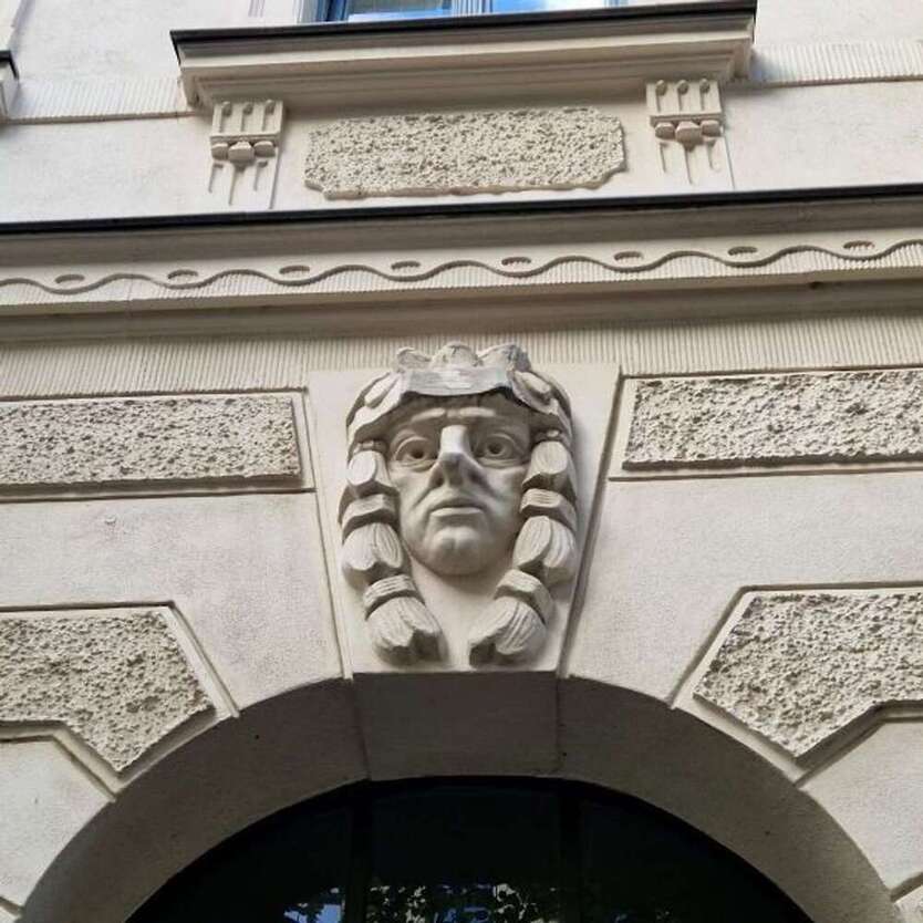 Wohnung zum Kaufen in Leipzig 196.500 € 64 m²