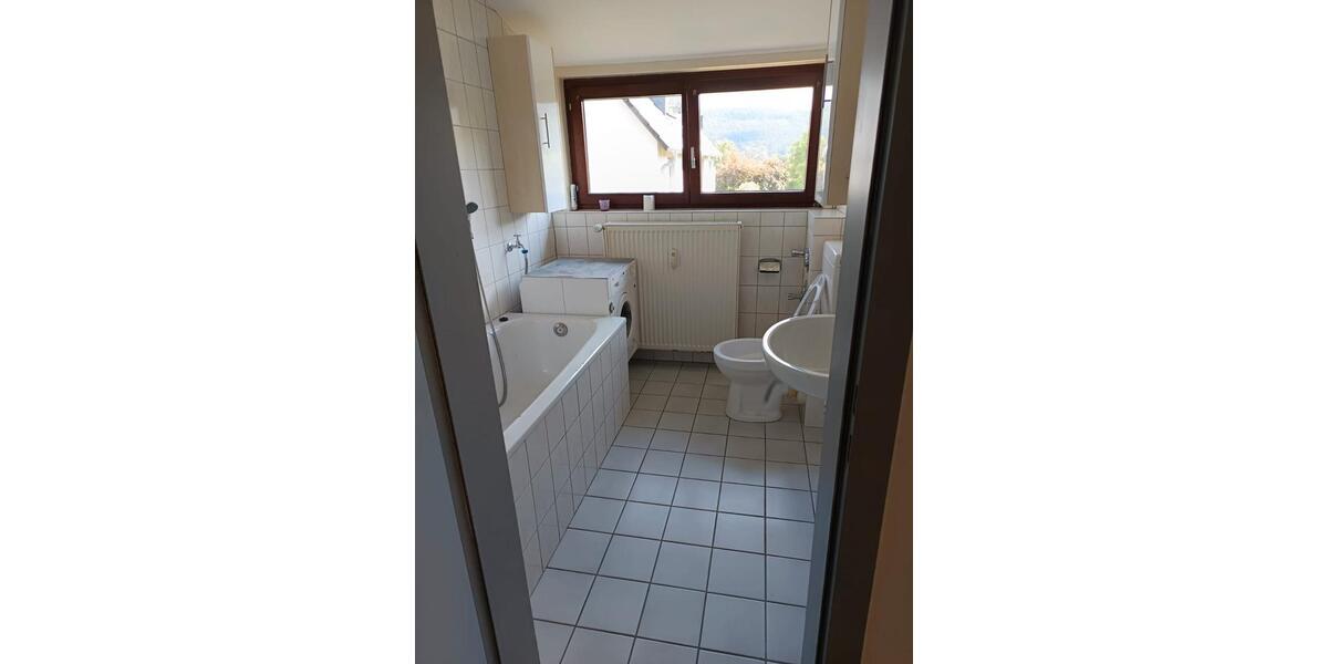 Mehrfamilienhaus, Wohnhaus Biedenkopf - 3 Zimmer, 65 m&sup2;, 695&euro; | Angebot:26080258