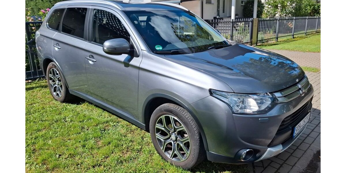 Mitsubishi Outlander 171.000 km 10.400 &euro; Petershagen/Eggersdorf 15370