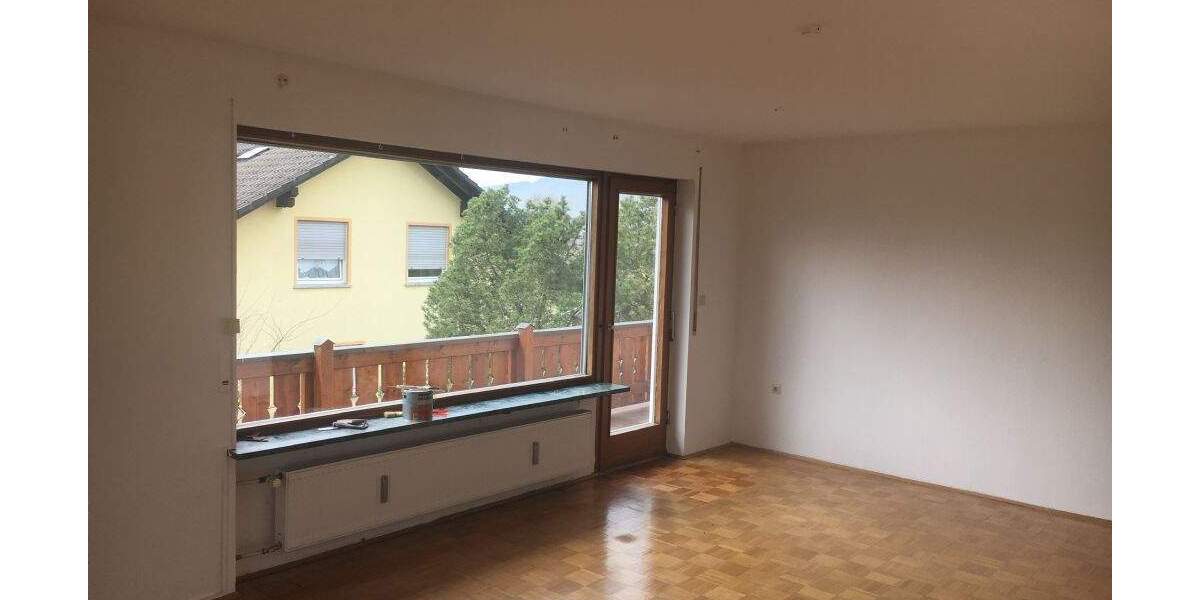 Etagenwohnung Bad Staffelstein Unterzettlitz - 4 Zimmer, 120 m&sup2;, 750&euro; | Angebot:25567846