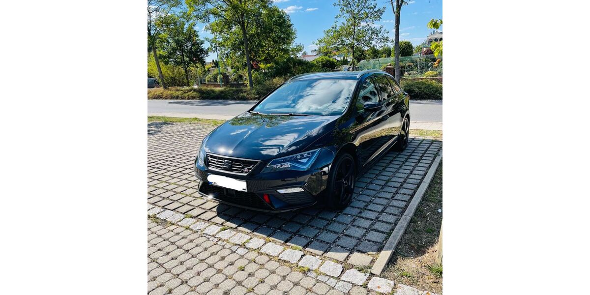 Seat Leon 111.000 km 13.499 &euro; Berg 92348