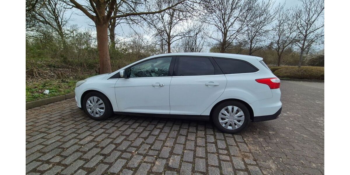 Ford Focus 289.000 km 2.850 &euro; Vellmar 34246