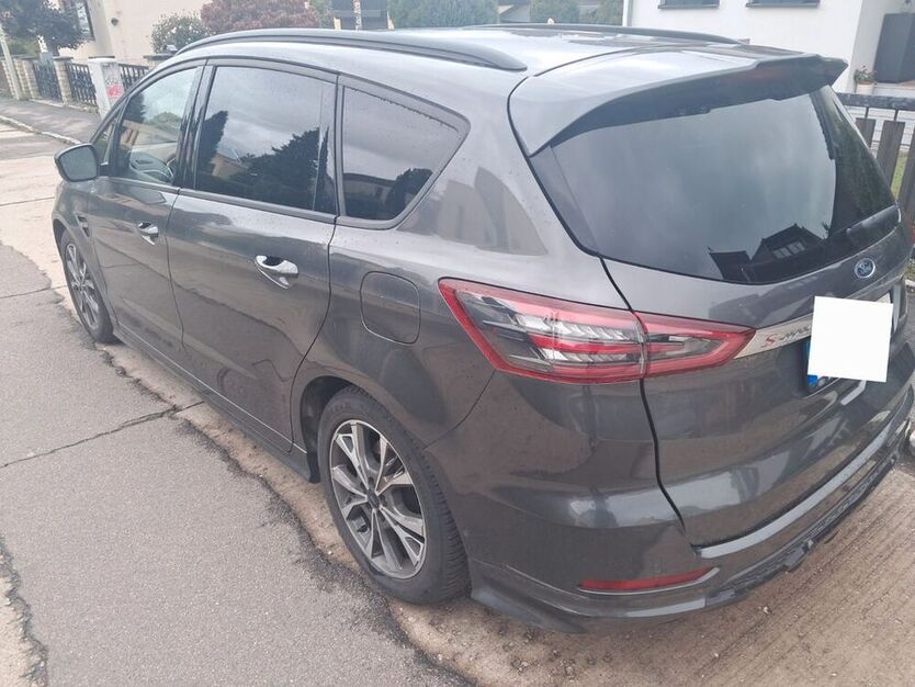 S-Max