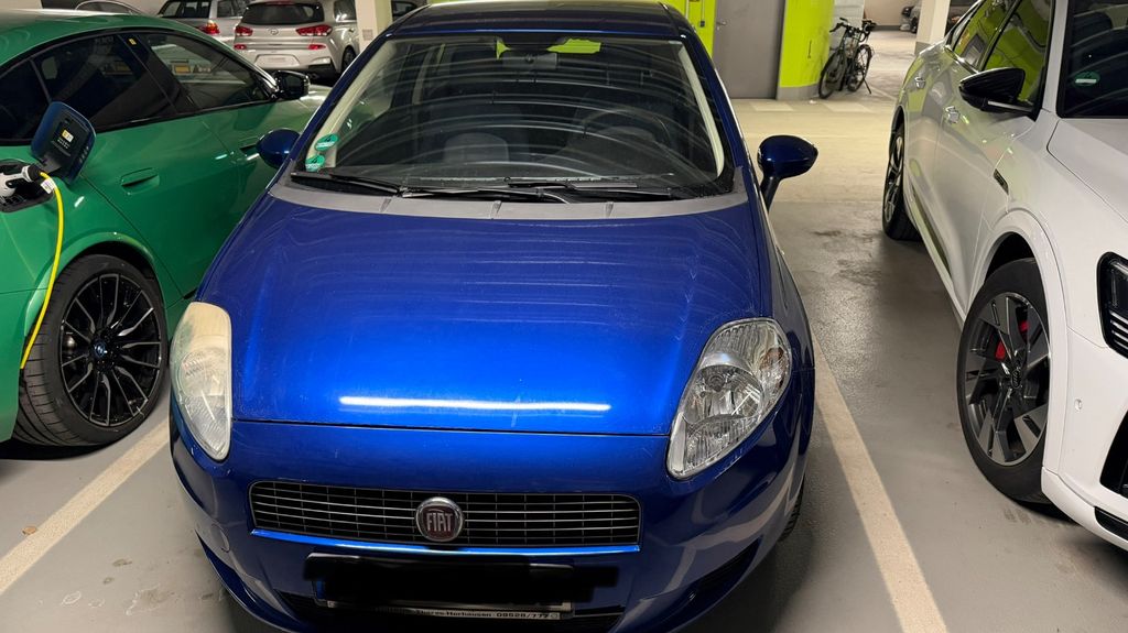 Fiat Punto 153.897 km 2.750 &euro; München 80997