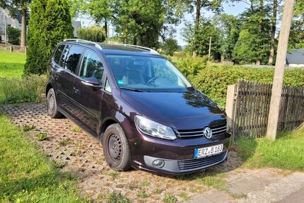 VW Touran 138.500 km 8.200 € Ehrenfriedersdorf 09427
