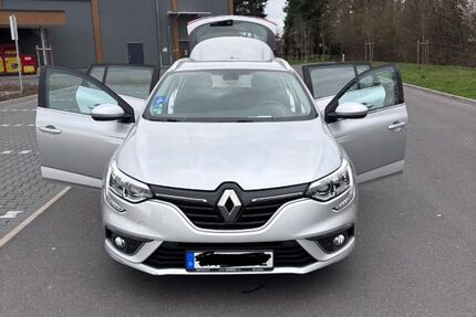 Renault Megane 125.000 km 9.300 &euro; Gelnhausen 63571